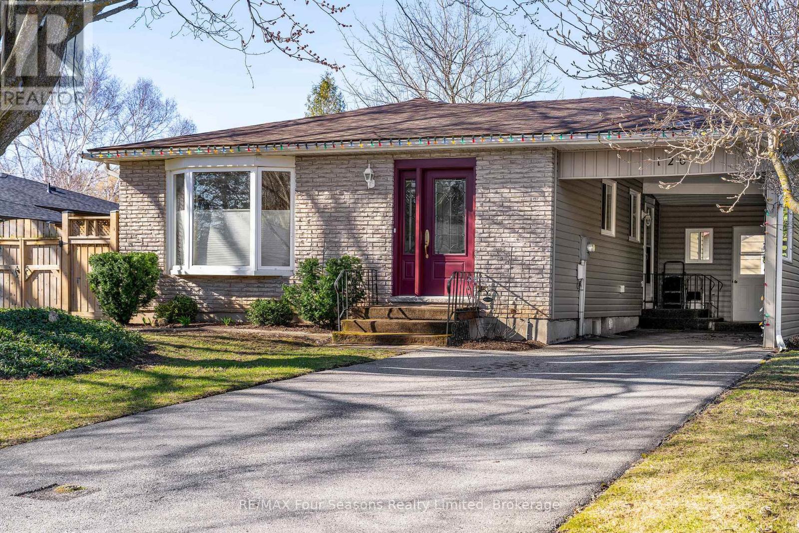126 Orchard Drive, Blue Mountains, Ontario  N0H 2P0 - Photo 3 - X12094986