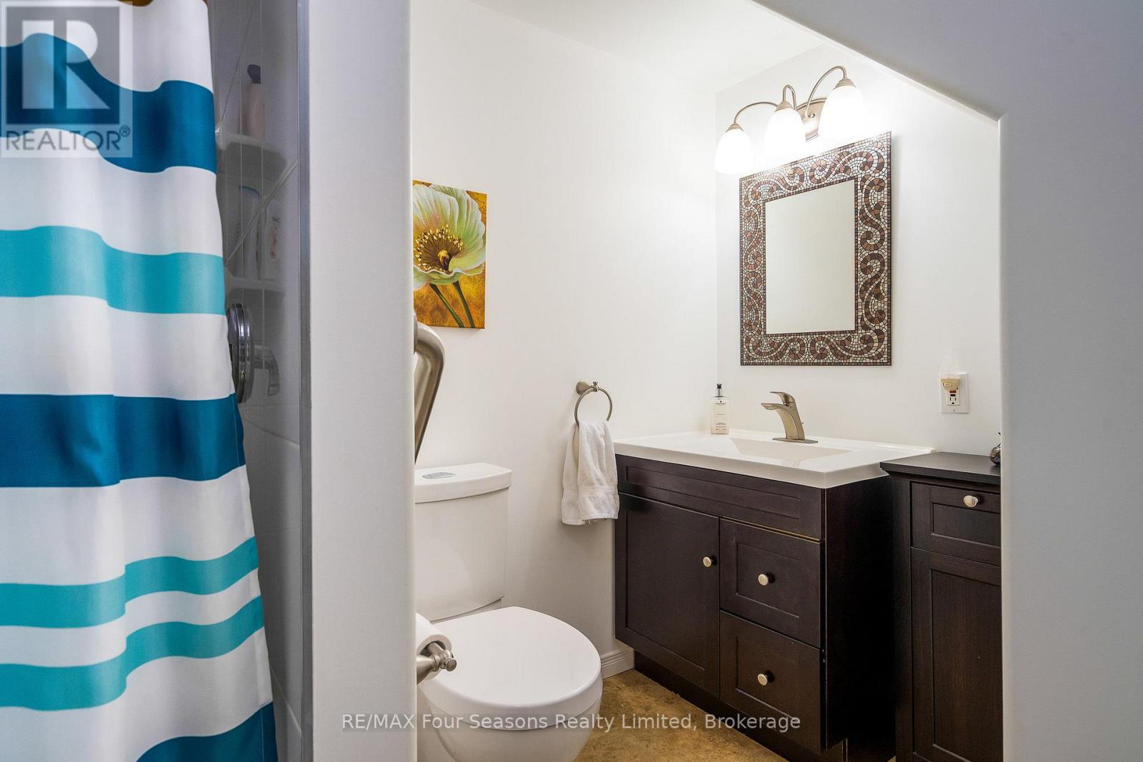 126 Orchard Drive, Blue Mountains, Ontario  N0H 2P0 - Photo 33 - X12094986