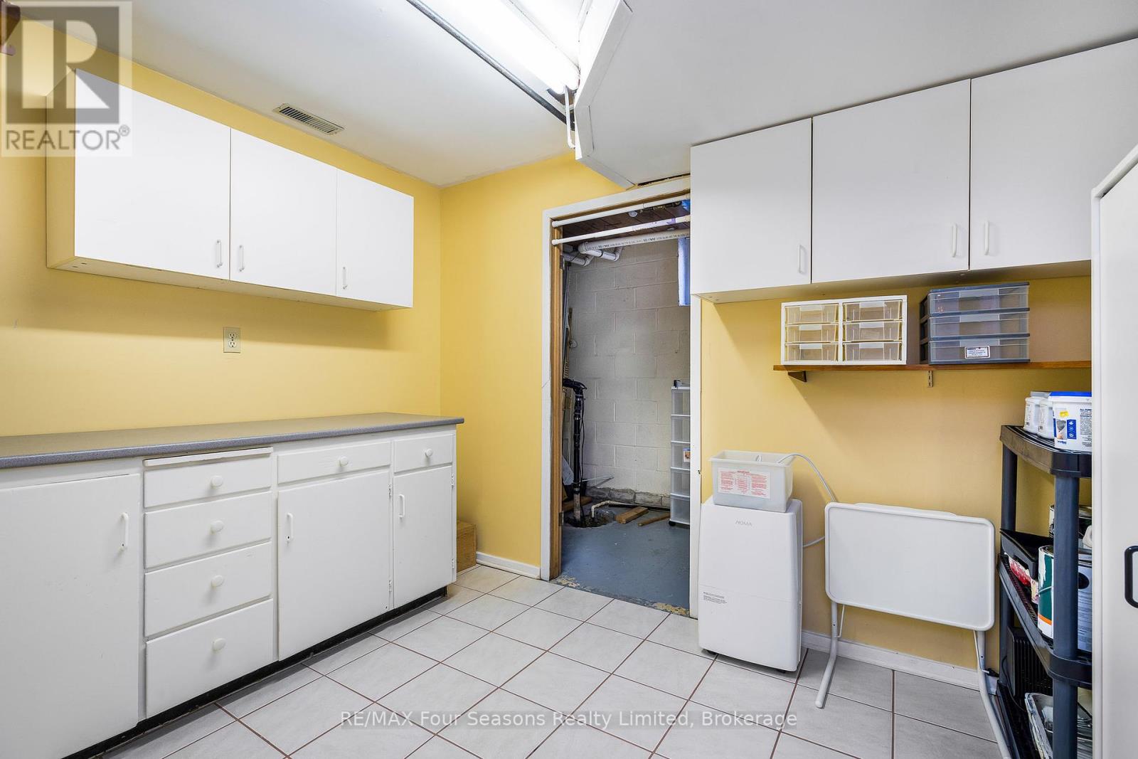 126 Orchard Drive, Blue Mountains, Ontario  N0H 2P0 - Photo 35 - X12094986