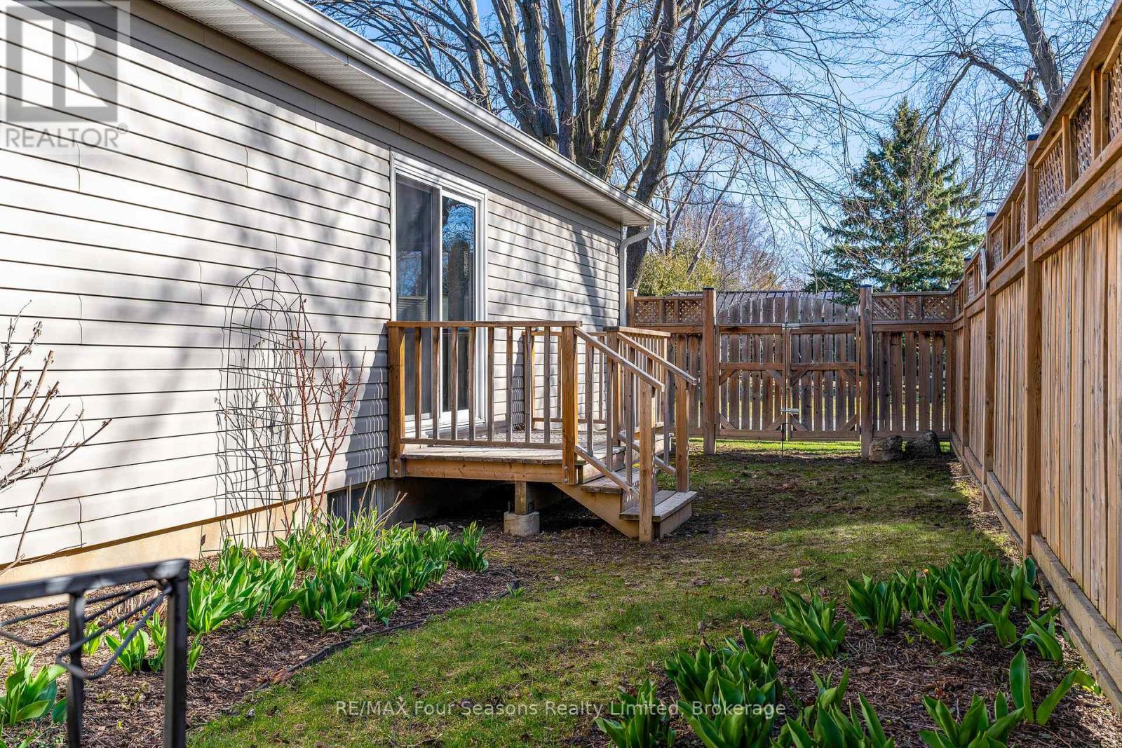 126 Orchard Drive, Blue Mountains, Ontario  N0H 2P0 - Photo 43 - X12094986