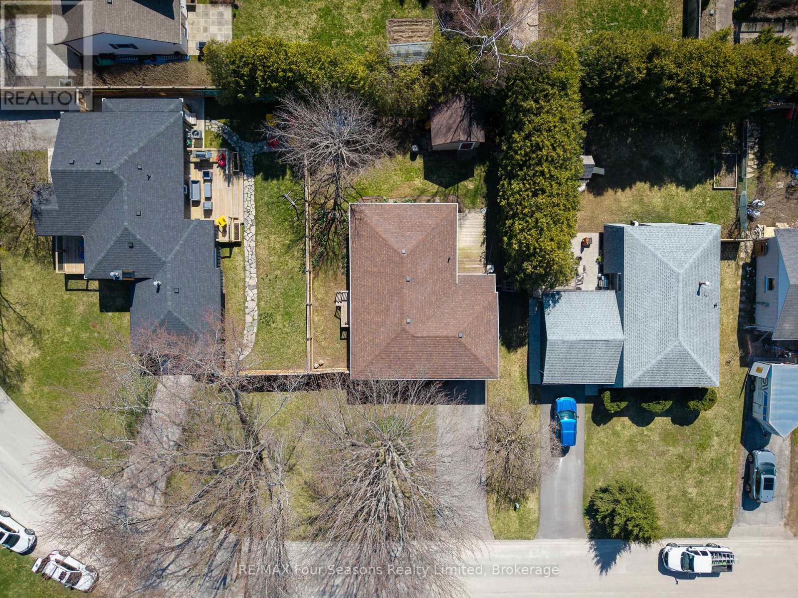 126 Orchard Drive, Blue Mountains, Ontario  N0H 2P0 - Photo 46 - X12094986