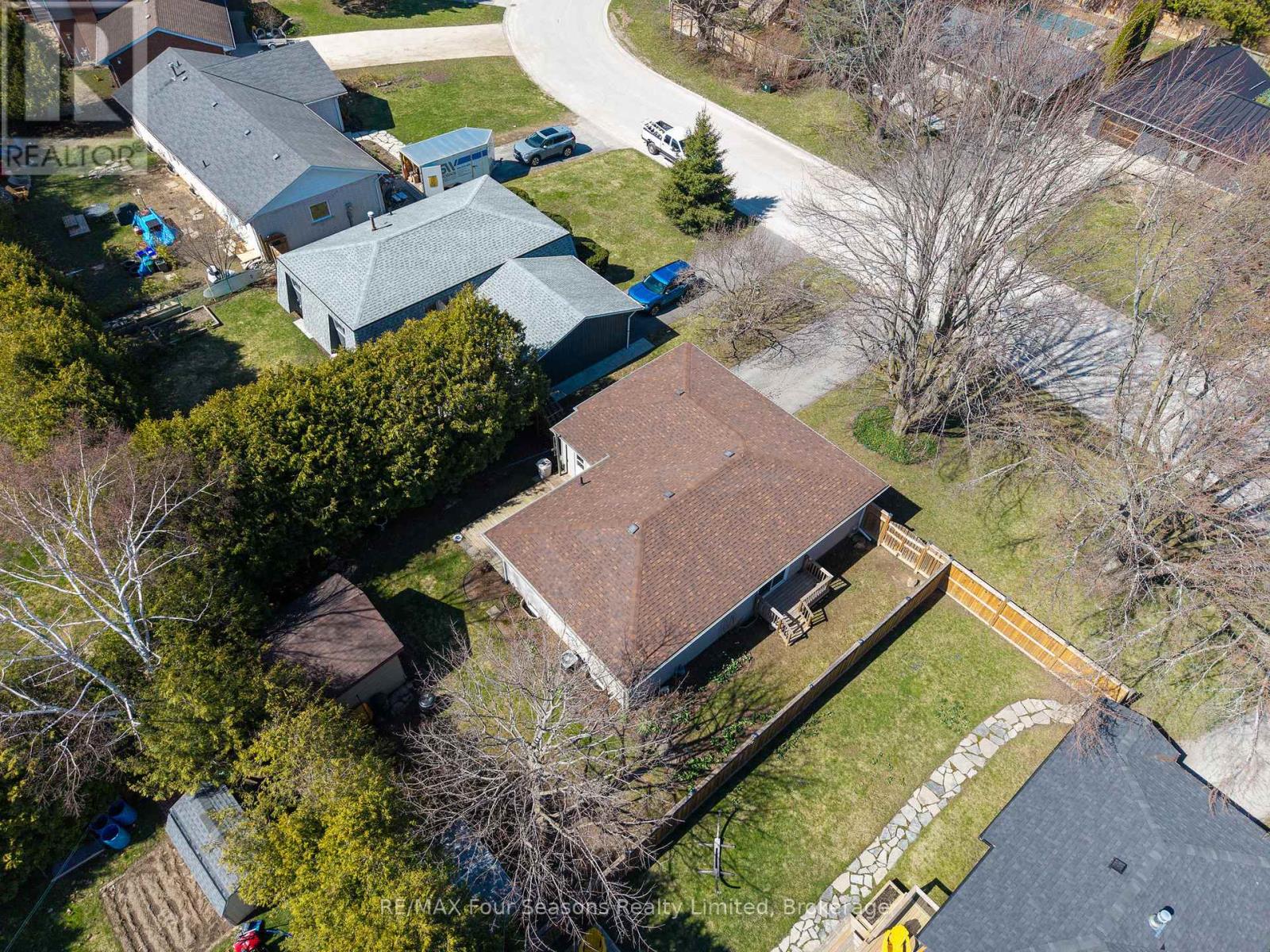 126 Orchard Drive, Blue Mountains, Ontario  N0H 2P0 - Photo 47 - X12094986