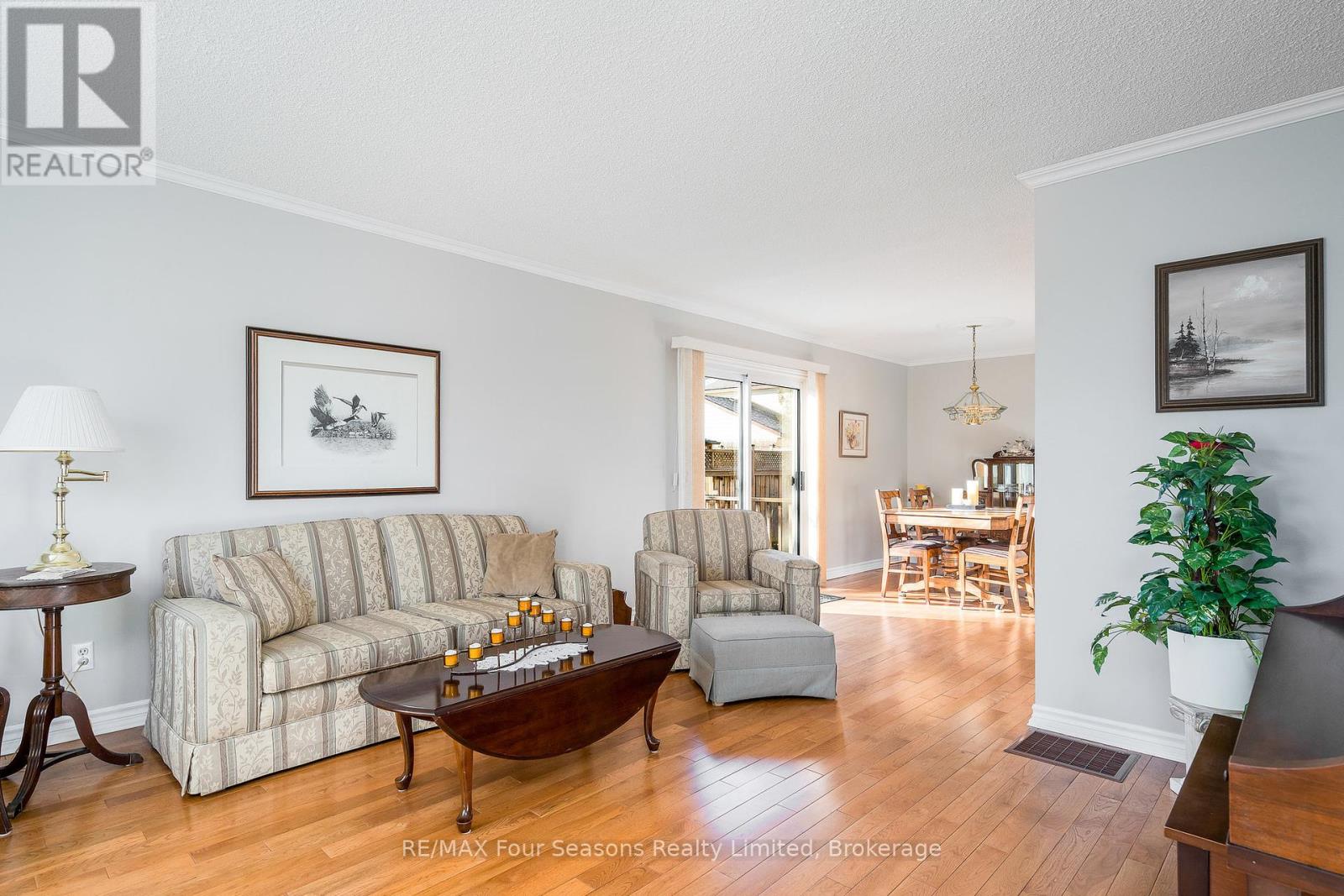 126 Orchard Drive, Blue Mountains, Ontario  N0H 2P0 - Photo 7 - X12094986