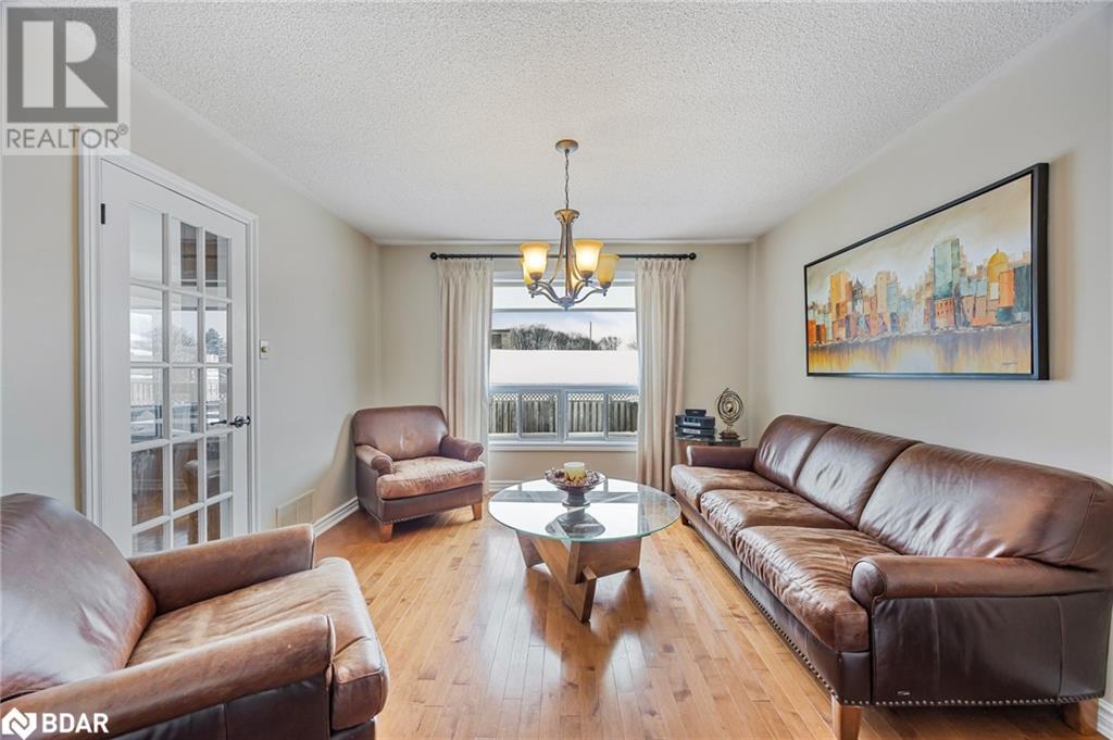 21 Callaghan Drive, Barrie, Ontario  L4N 6E8 - Photo 7 - 40714276