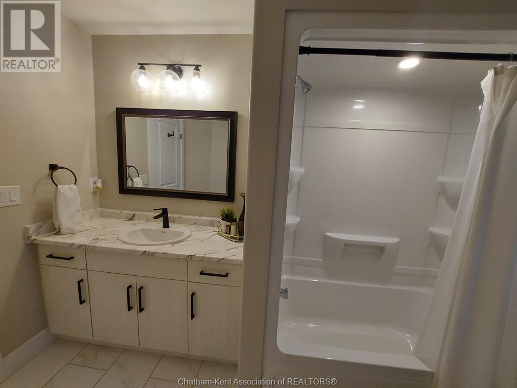 38 Sleepy Meadow Drive Unit# Upper, Blenheim, Ontario  N0P 1A0 - Photo 17 - 25008804
