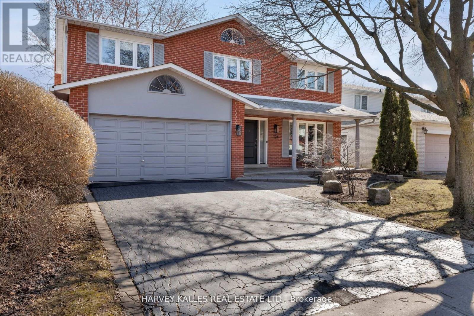 Property at 124 ABBEYWOOD TRAIL image 1