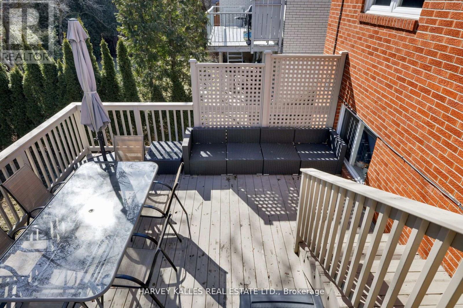 124 Abbeywood Trail, Toronto, Ontario  M3B 3B5 - Photo 16 - C12094896