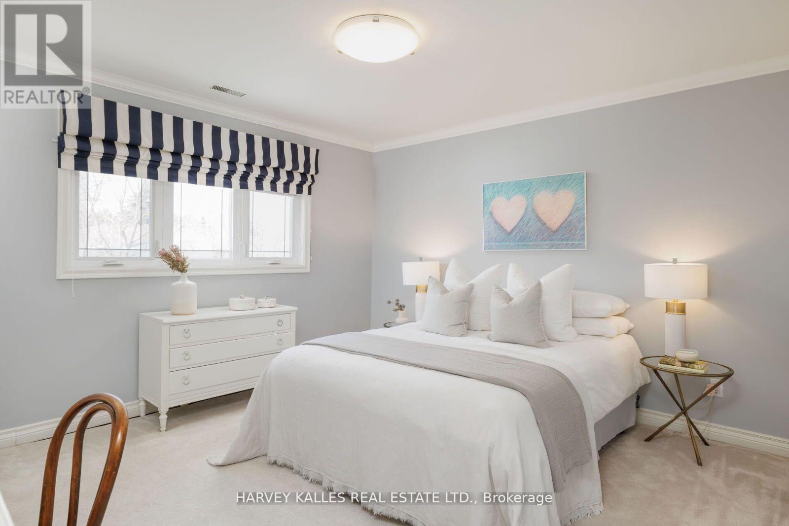 124 Abbeywood Trail, Toronto, Ontario  M3B 3B5 - Photo 28 - C12094896
