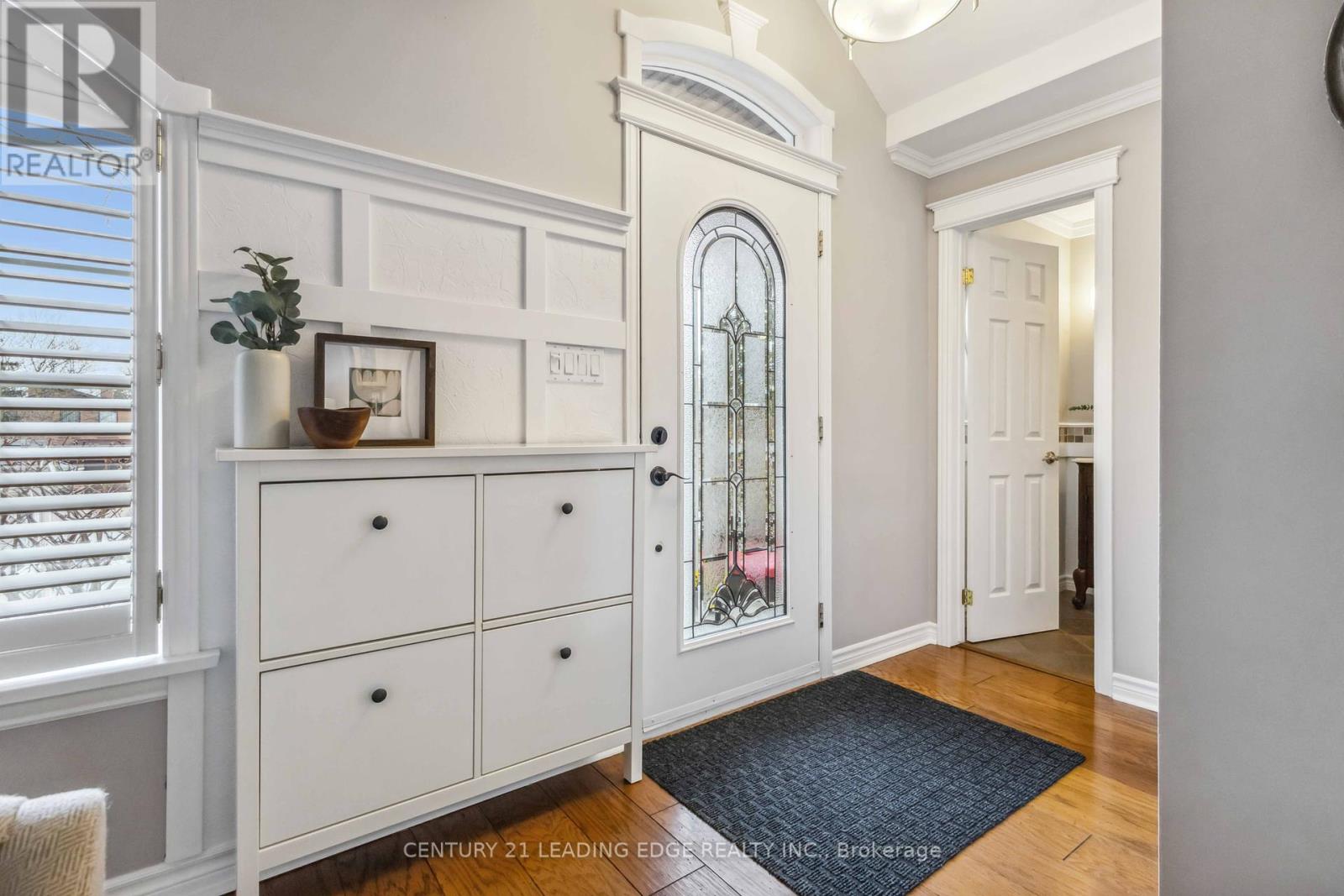 Property at 1801 APPLEVIEW ROAD image 4