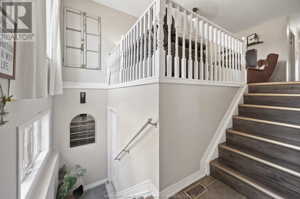Property at 992 Bridge AVENUE image 2