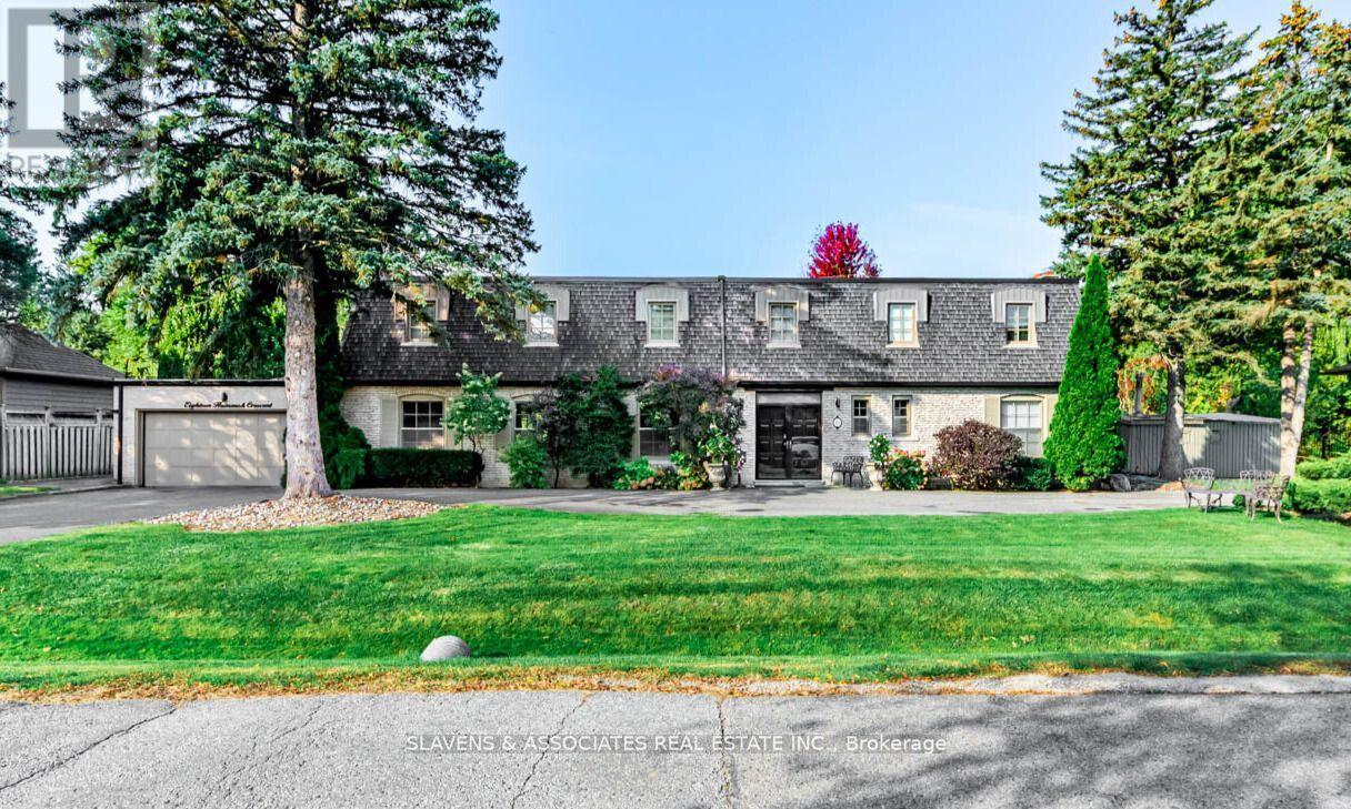 Property at 18 HAMMOK CRESCENT image 1