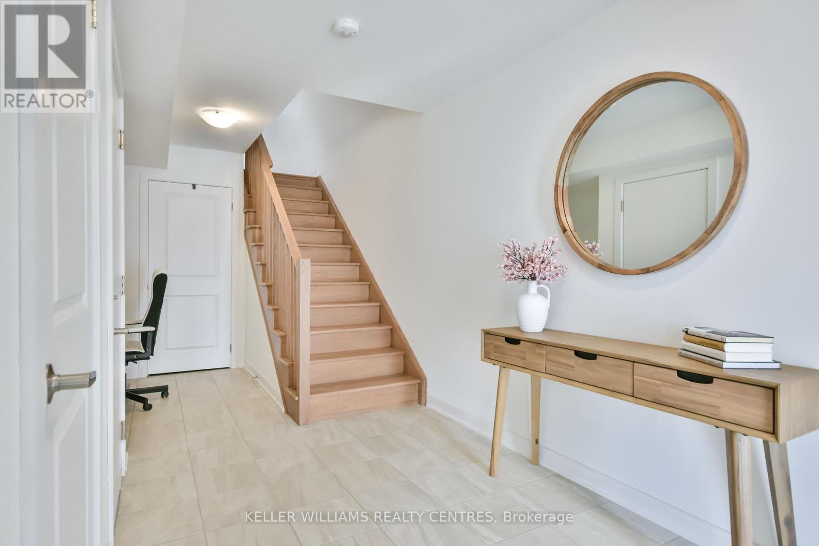 Property at 31 SPRY LANE image 4