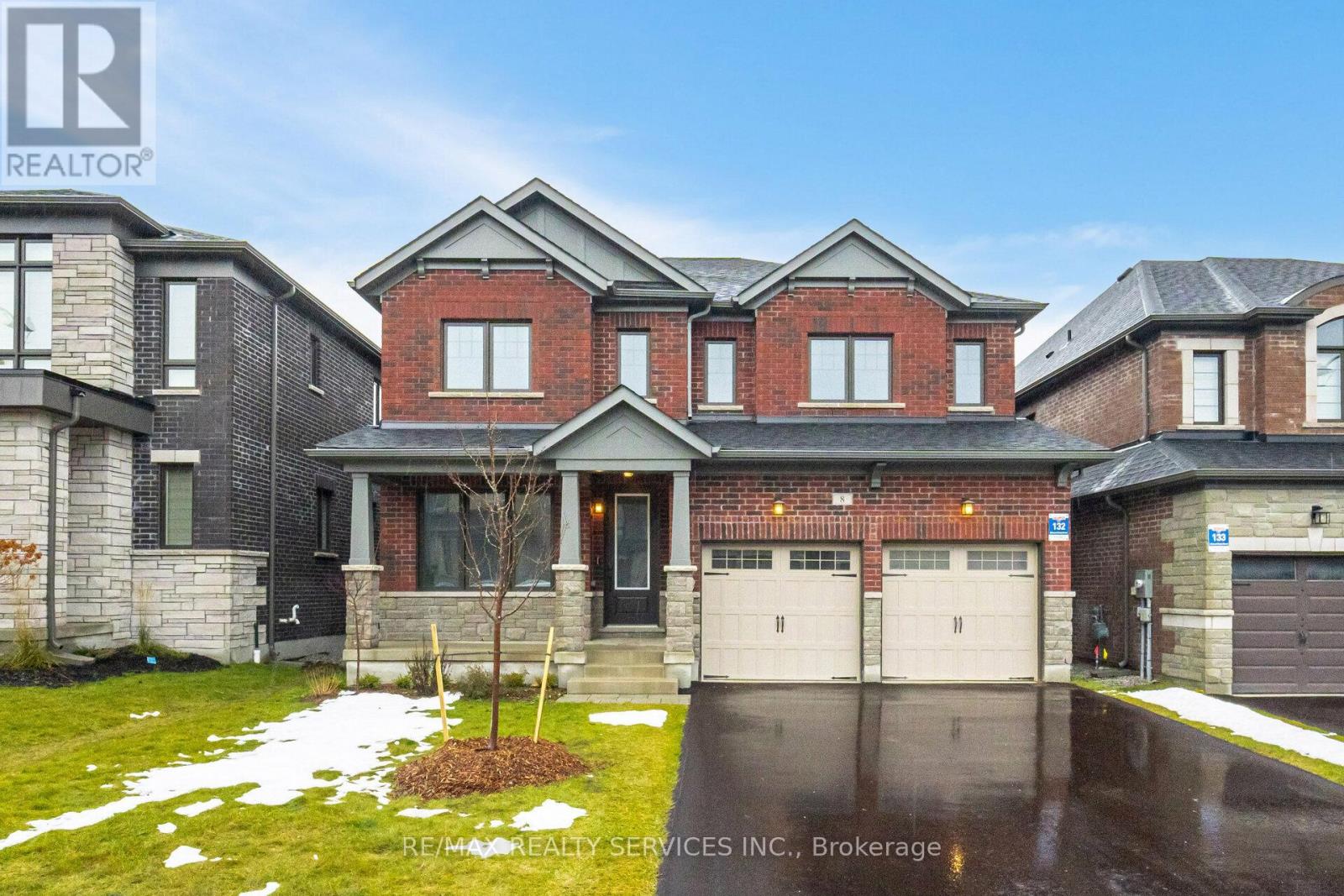 8 SWEET CICELY STREET, Springwater, Ontario