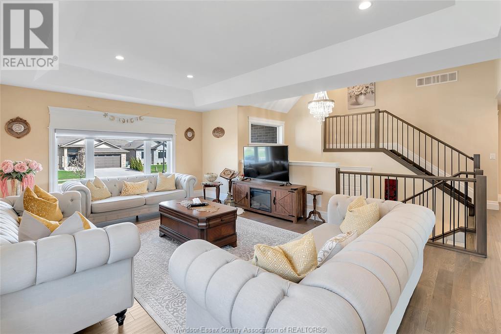 Property at 1370 DEER RUN TRAIL image 5