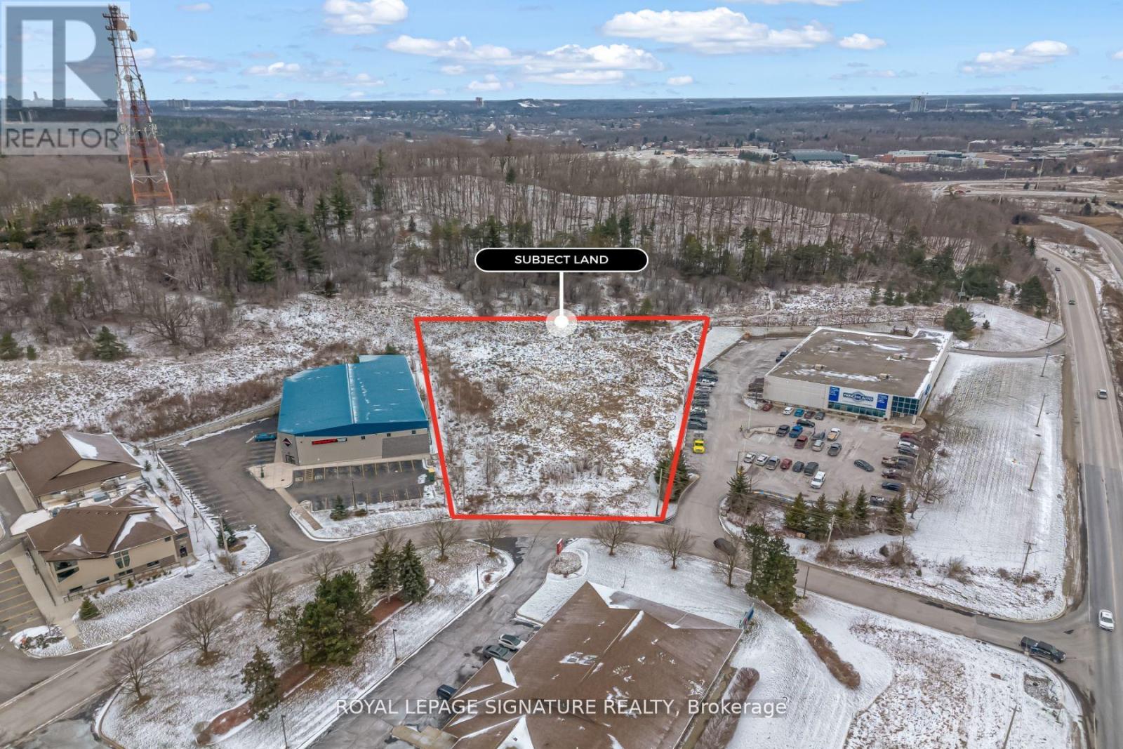 6 Executive Place, Kitchener, Ontario  N2P 2N4 - Photo 4 - X12094911