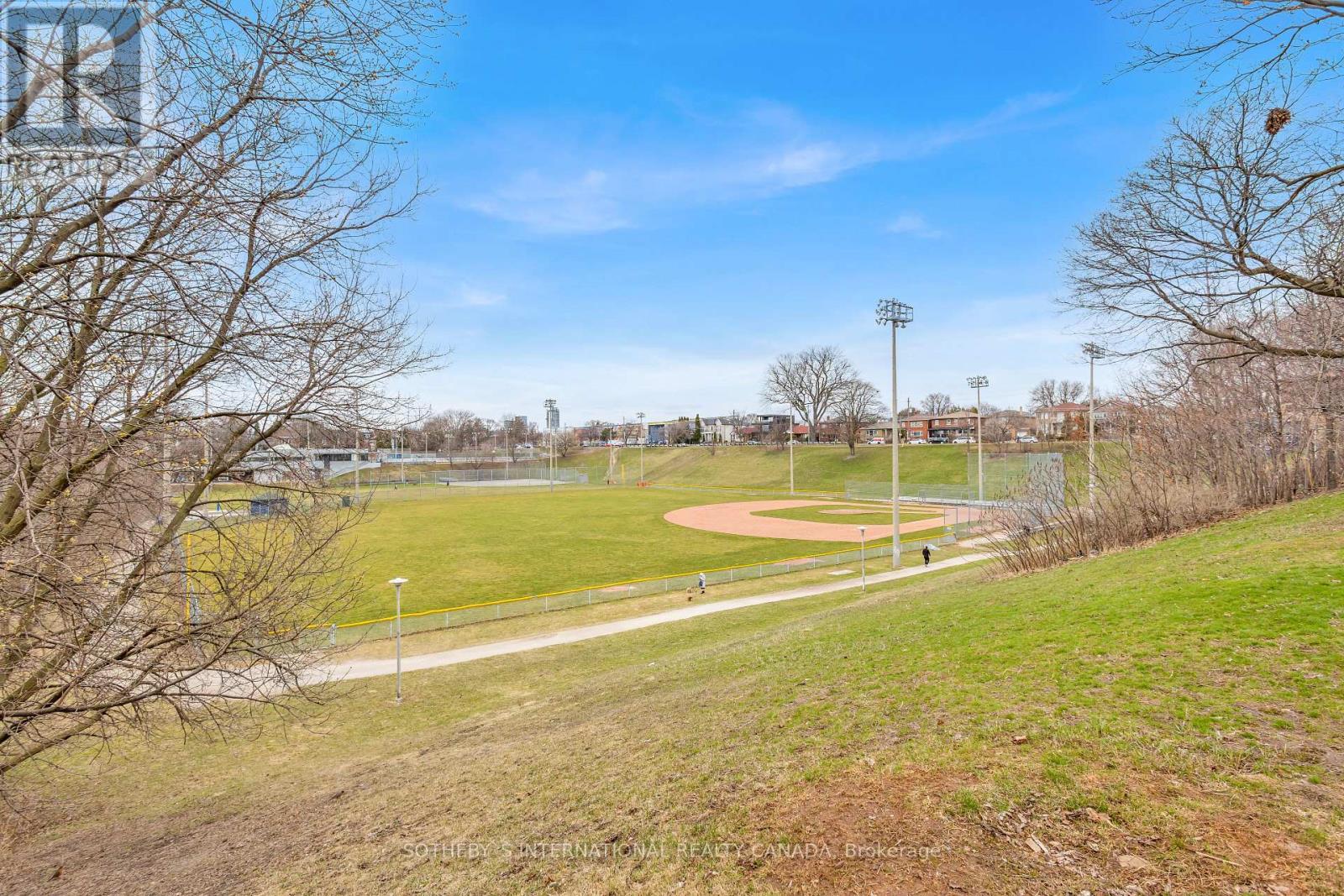 43 Burnfield Avenue, Toronto (Dovercourt-Wallace Emerson-Junction), Ontario  M6G 1Y4 - Photo 47 - W12076930