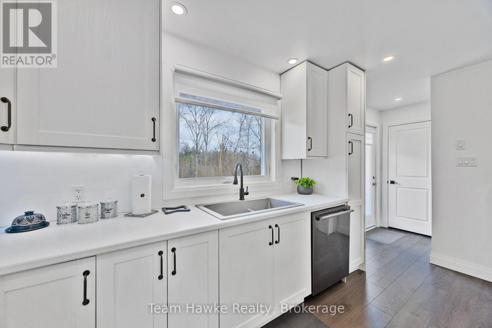203 Robert Street W, Penetanguishene, Ontario  L9M 1P8 - Photo 16 - S12086920