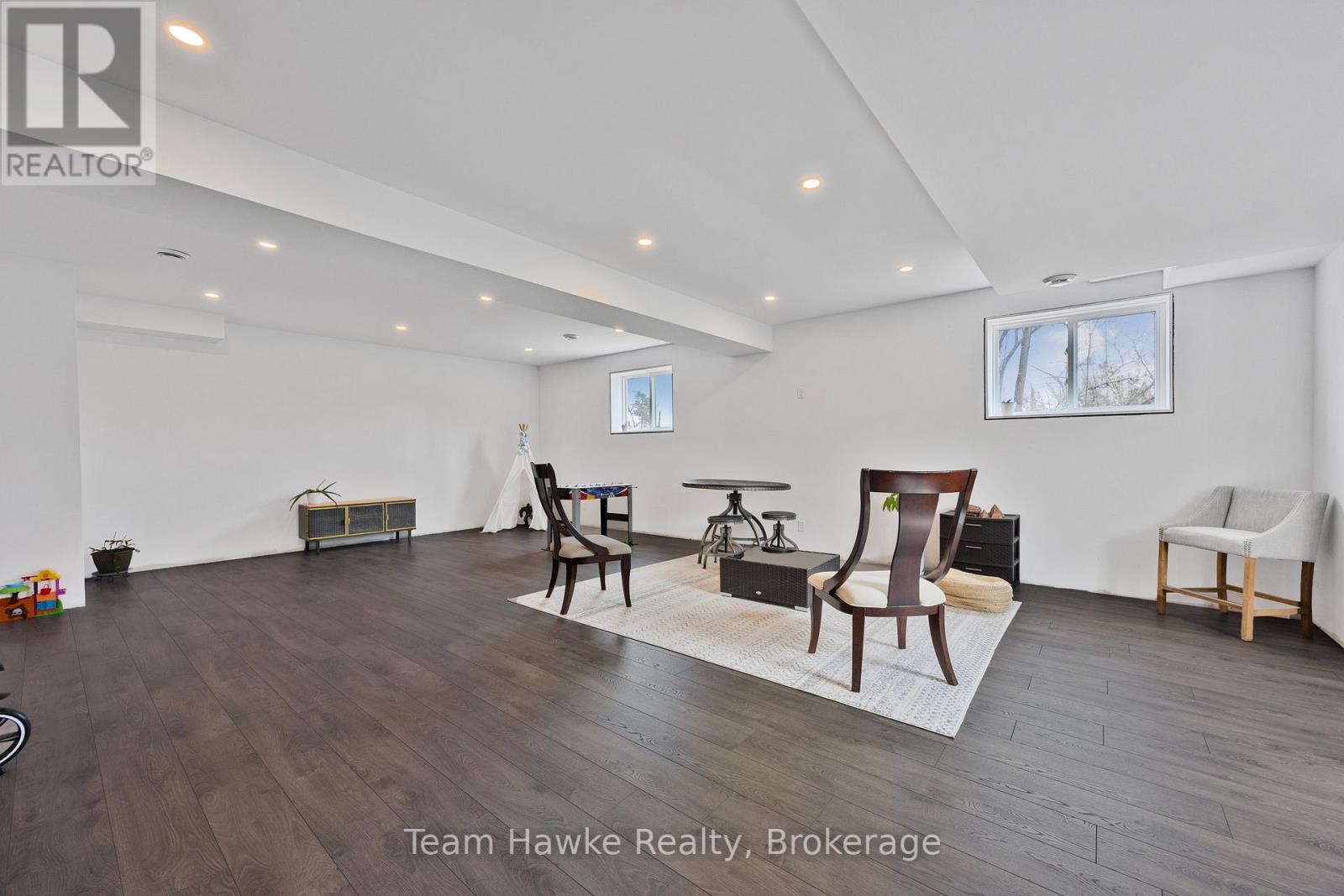 203 Robert Street W, Penetanguishene, Ontario  L9M 1P8 - Photo 31 - S12086920