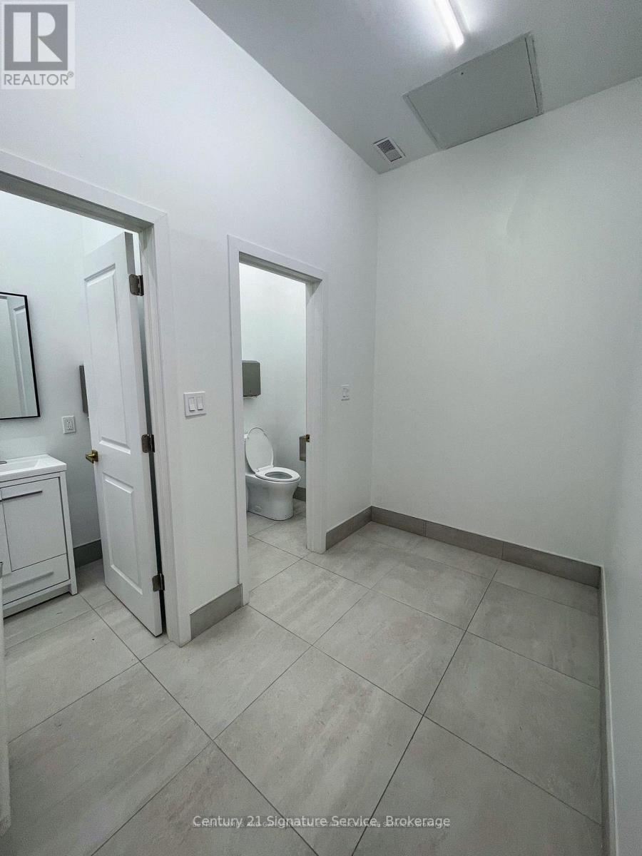 100 - 10 Plastics Avenue, Toronto, Ontario  M8Z 4B7 - Photo 5 - W12087077