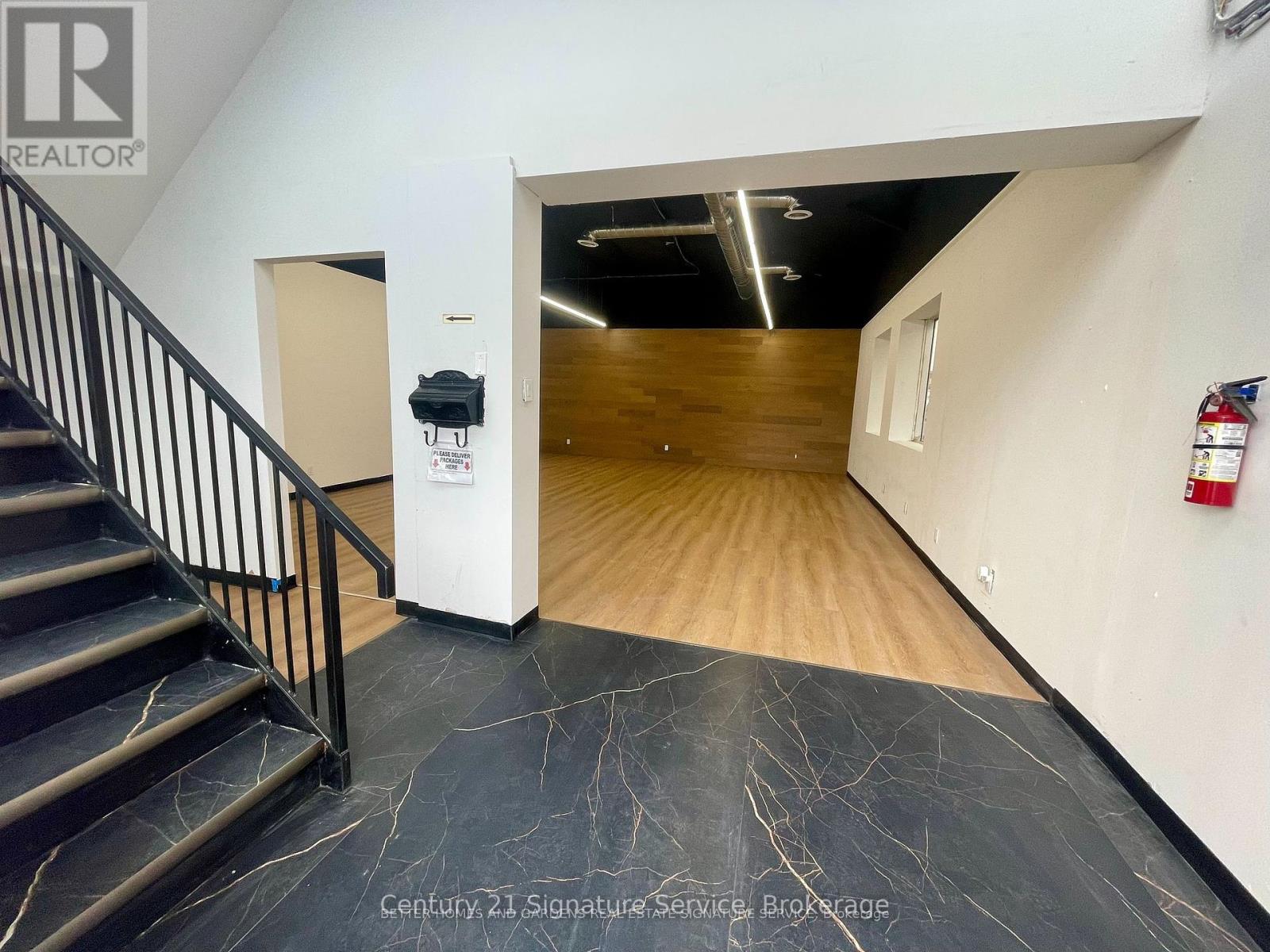 100 - 10 Plastics Avenue, Toronto, Ontario  M8Z 4B7 - Photo 2 - W12087077