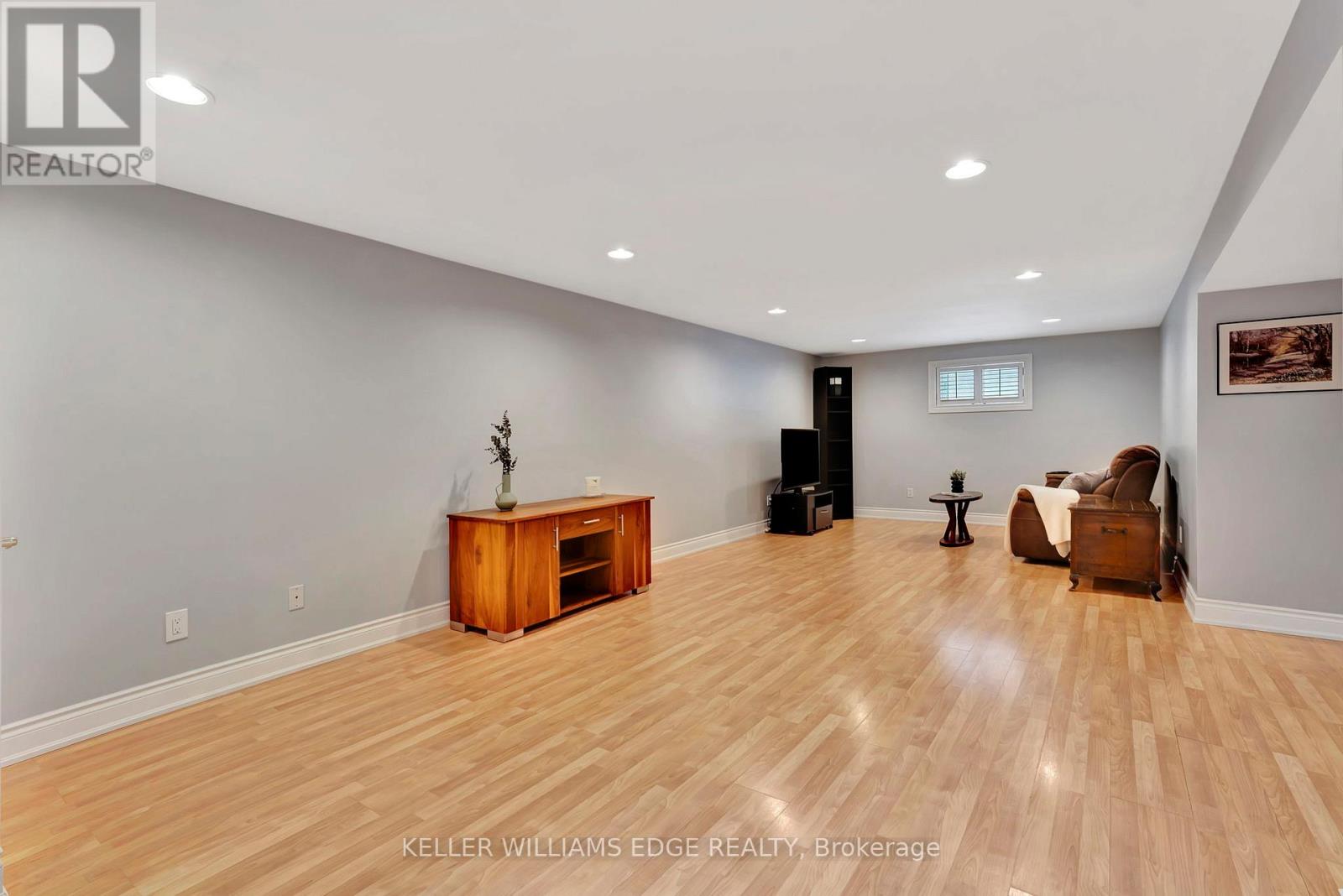 635 Inverness Avenue, Burlington (Lasalle), Ontario  L7T 3S9 - Photo 22 - W12011903