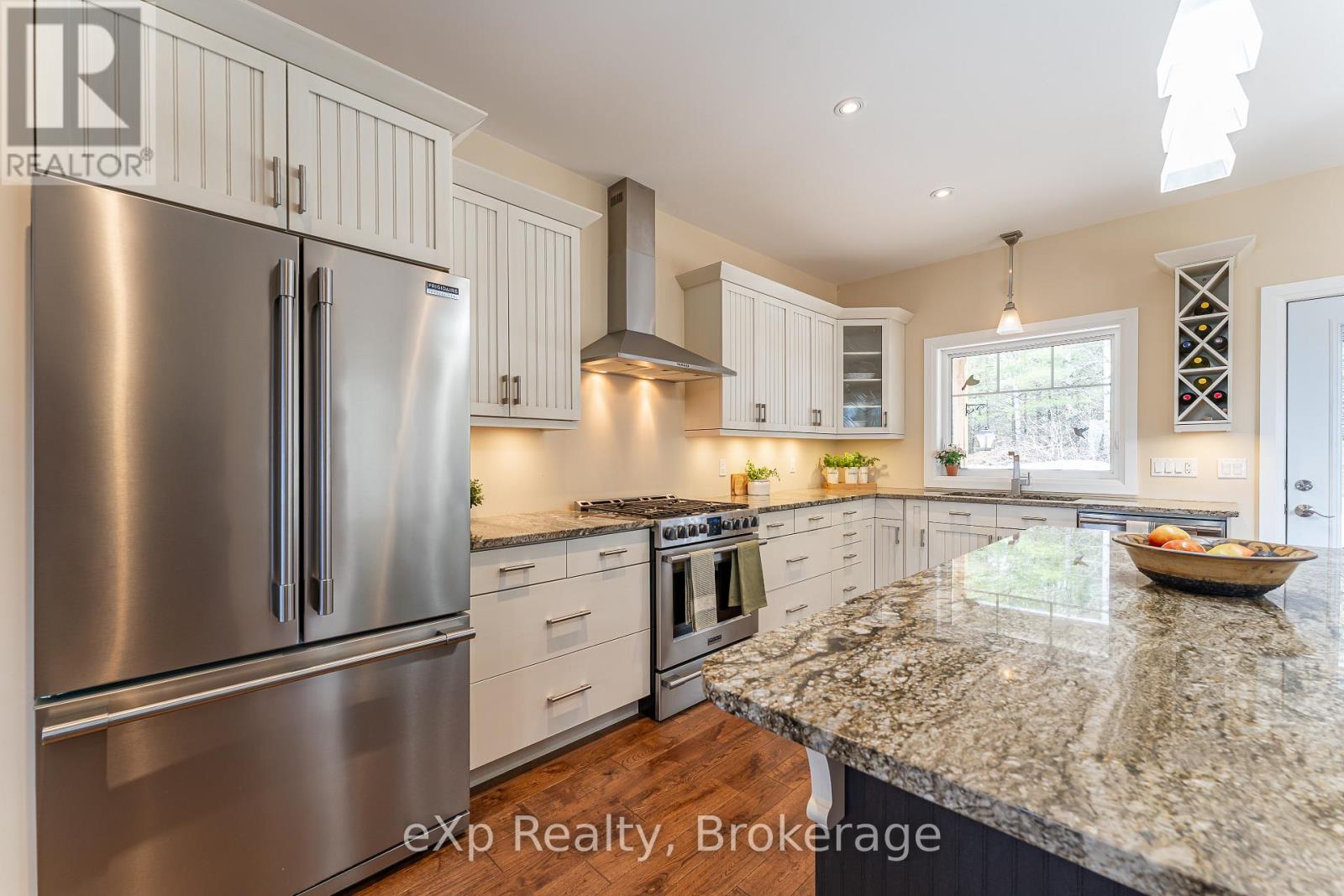 615641 Hamilton Lane, West Grey, Ontario  N0C 1H0 - Photo 15 - X12086488