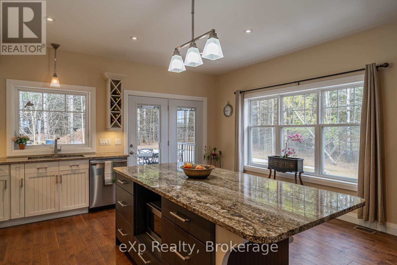615641 Hamilton Lane, West Grey, Ontario  N0C 1H0 - Photo 19 - X12086488