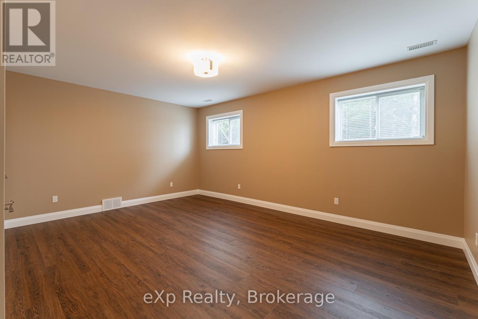 615641 Hamilton Lane, West Grey, Ontario  N0C 1H0 - Photo 29 - X12086488