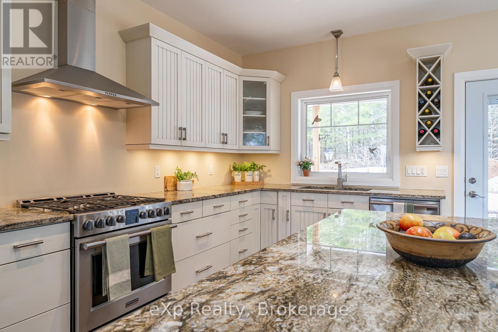 615641 Hamilton Lane, West Grey, Ontario  N0C 1H0 - Photo 16 - X12086488