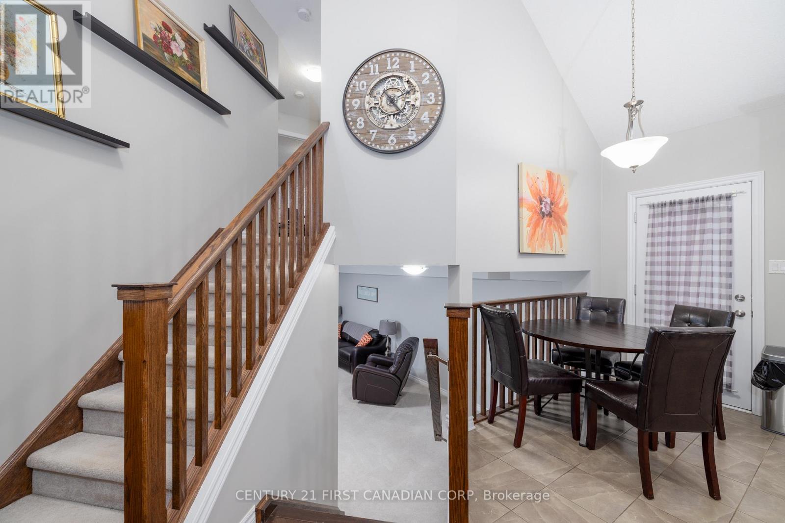 Photo 17 of 38 for 3303 Emily Carr Lane
