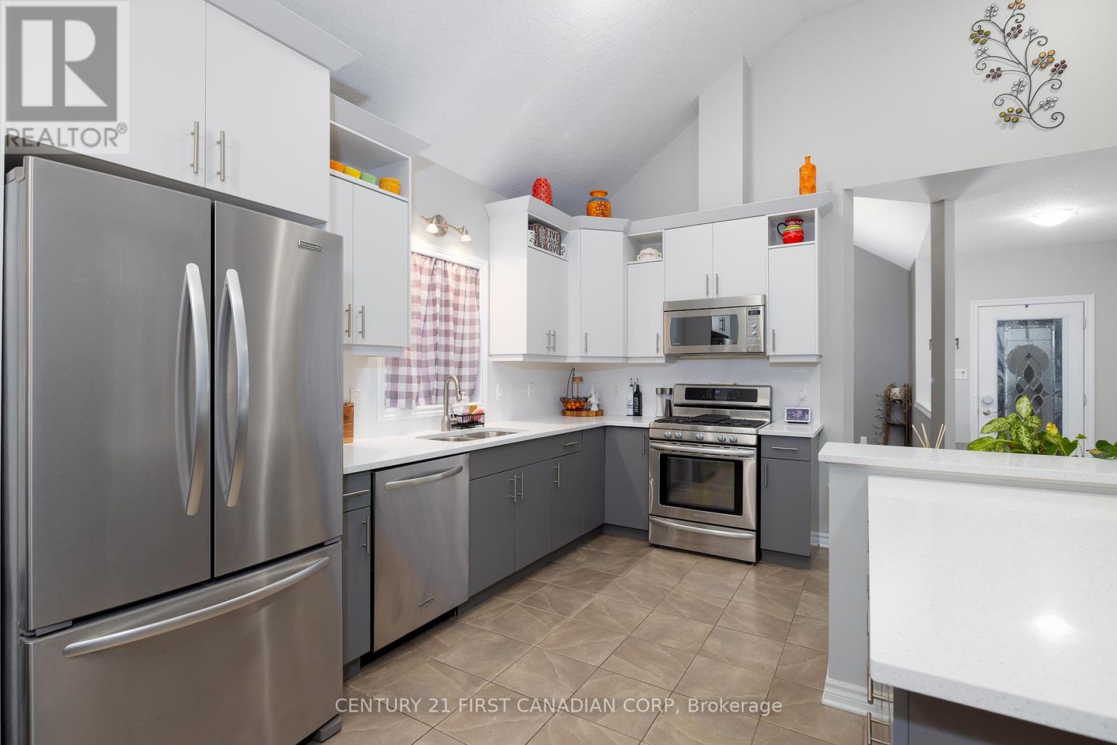 Photo 6 of 38 for 3303 Emily Carr Lane