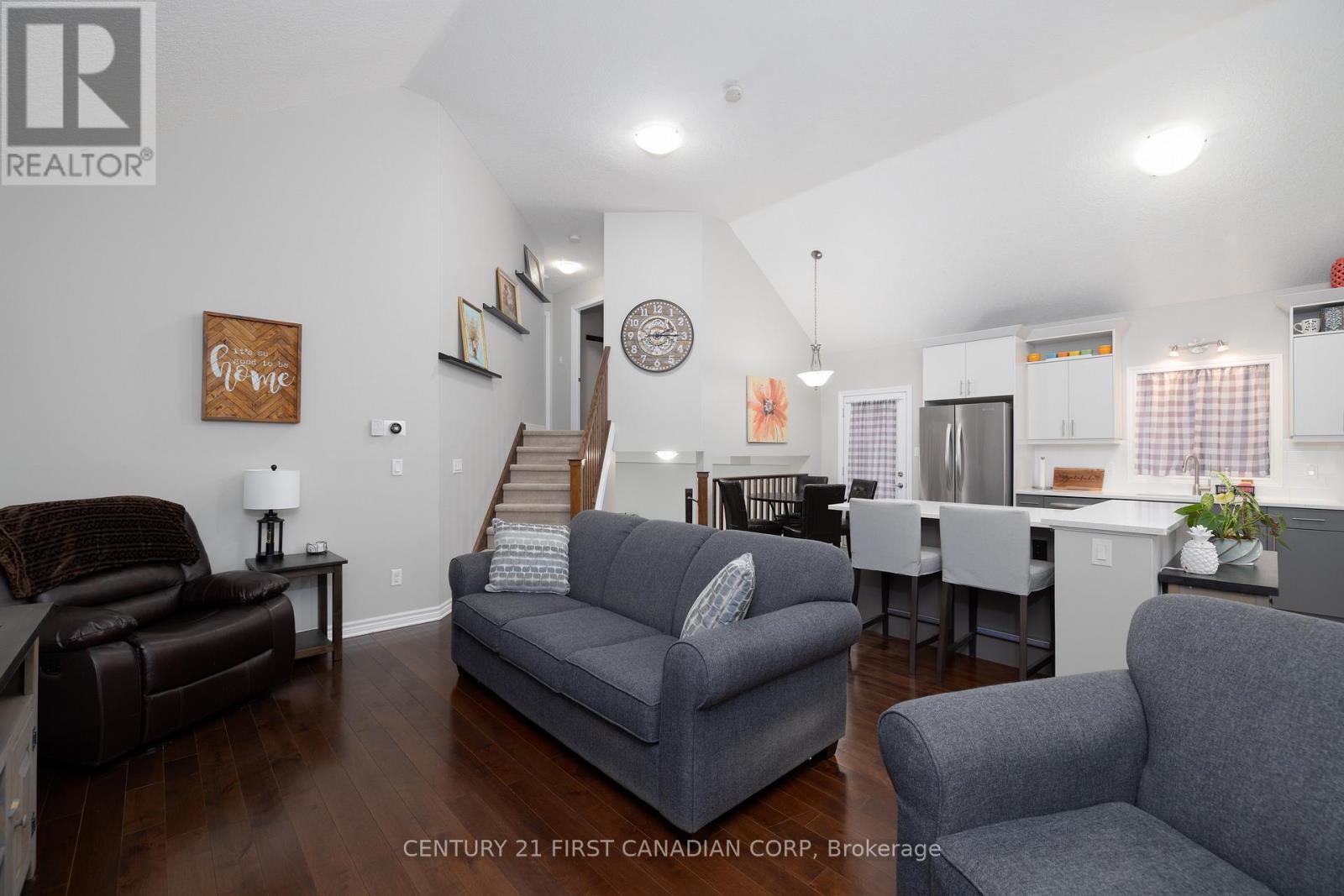 Photo 9 of 38 for 3303 Emily Carr Lane