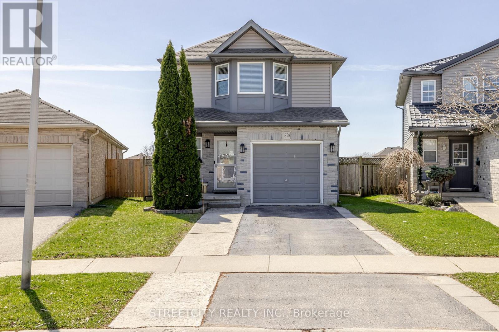 Photo 4 of 42 for 1858 Bloom Crescent