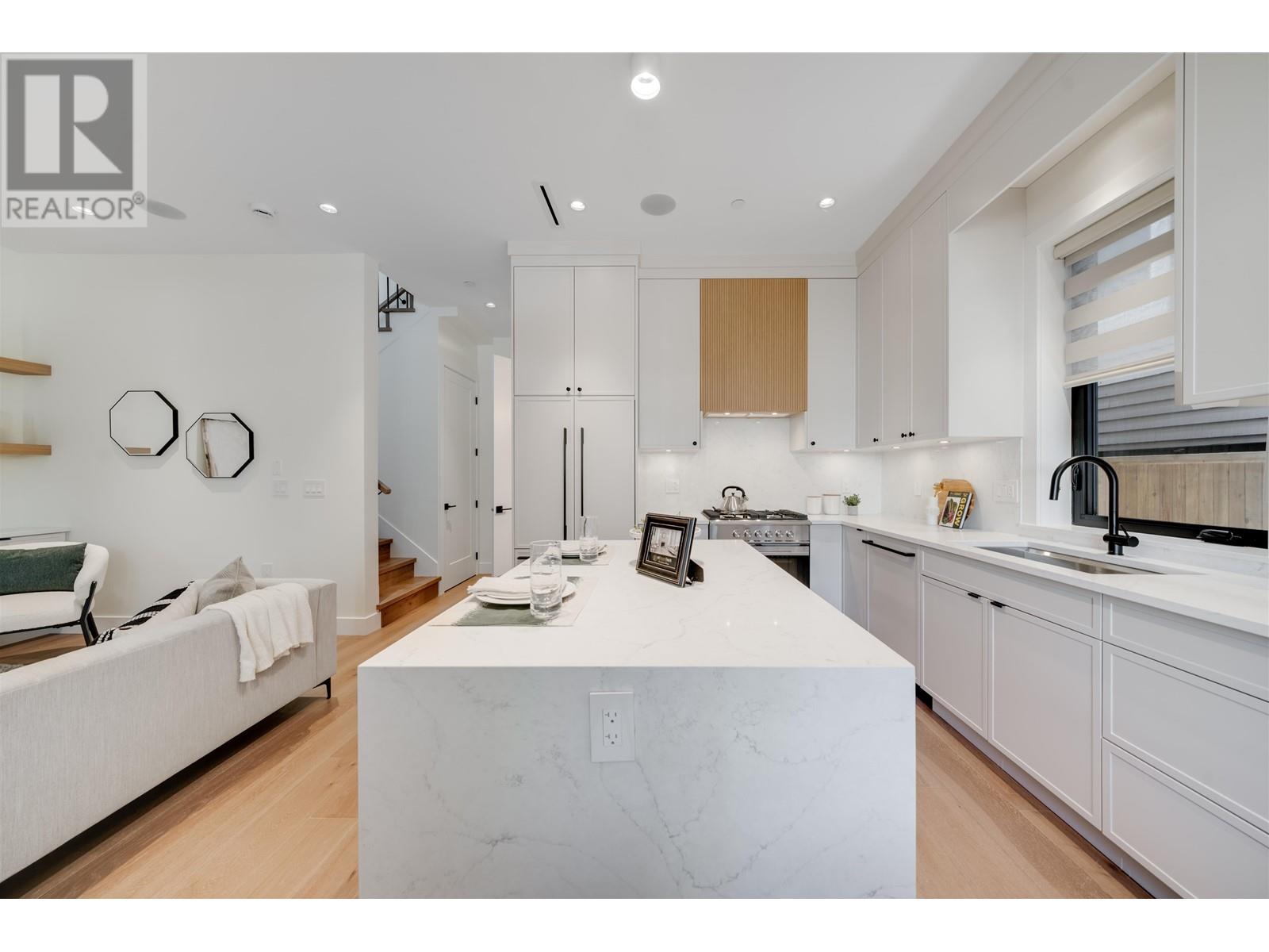 1 878 E 37th Avenue, Vancouver, British Columbia  V5W 1G2 - Photo 11 - R2992194