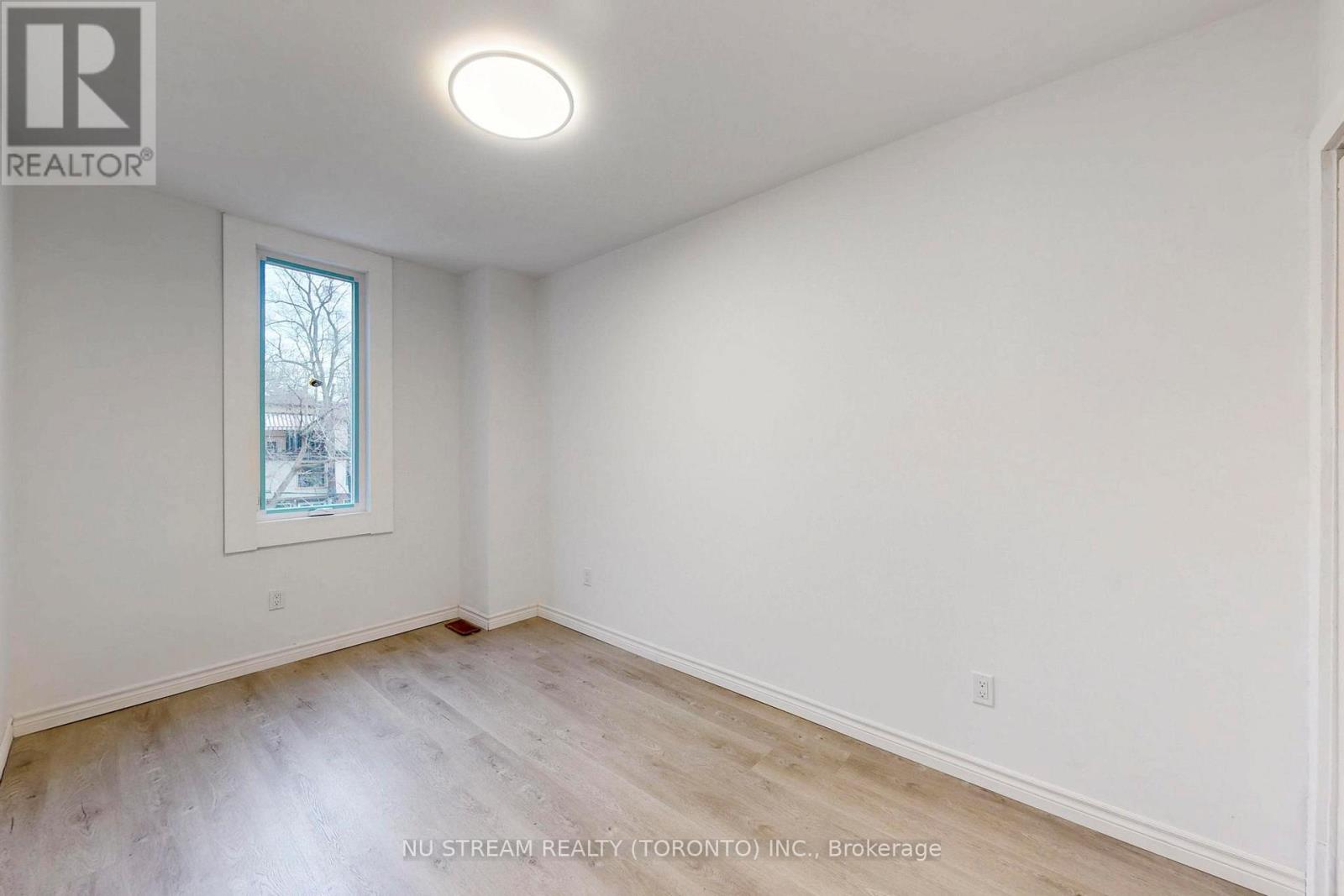 393 Jones Avenue, Toronto, Ontario  M4J 3G5 - Photo 24 - E12094416