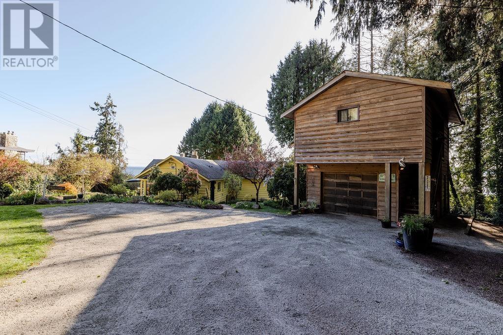 2873 Lower Road, Roberts Creek, British Columbia  V0N 2W4 - Photo 24 - R2992224