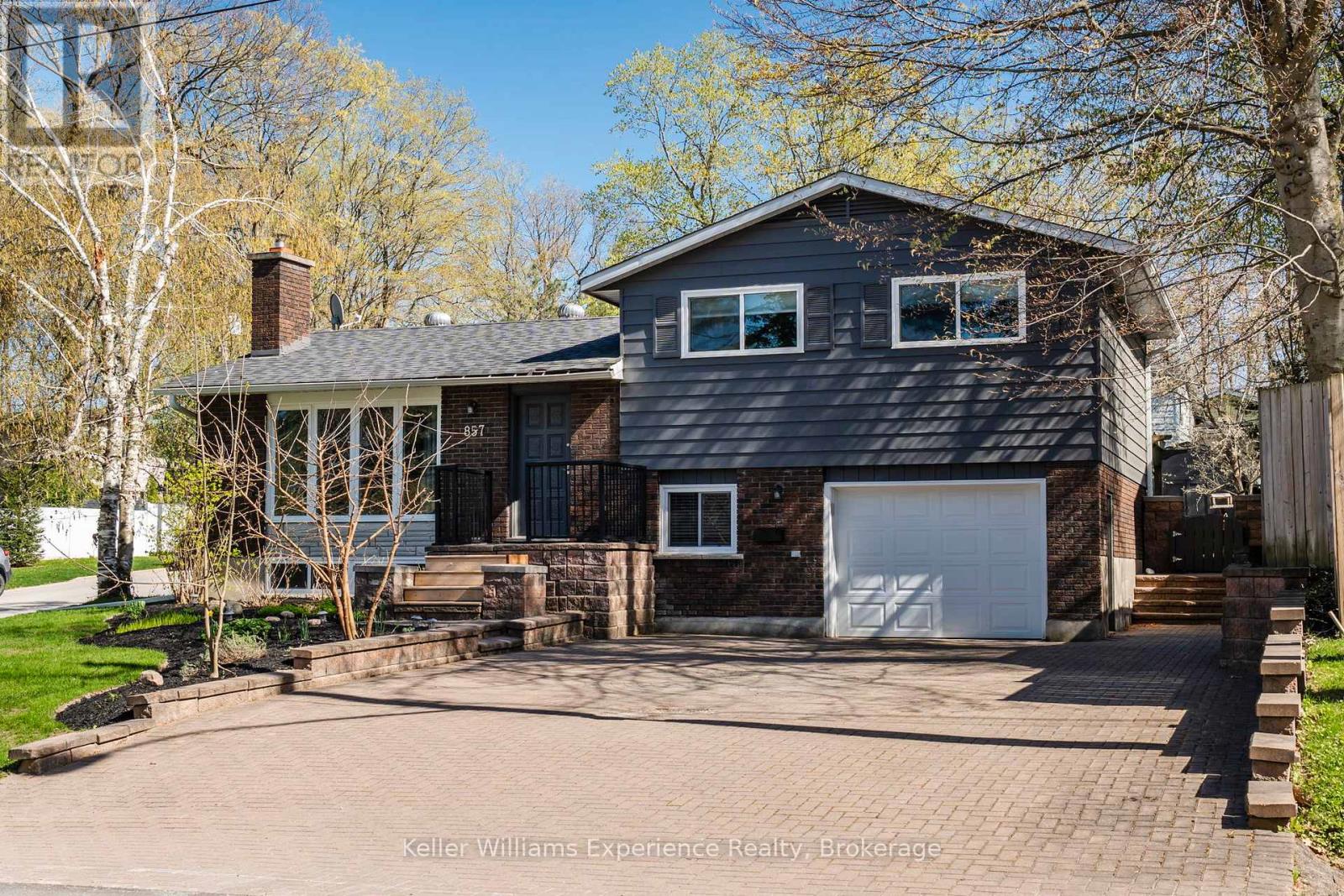 857 VICTORIA STREET, Midland, Ontario