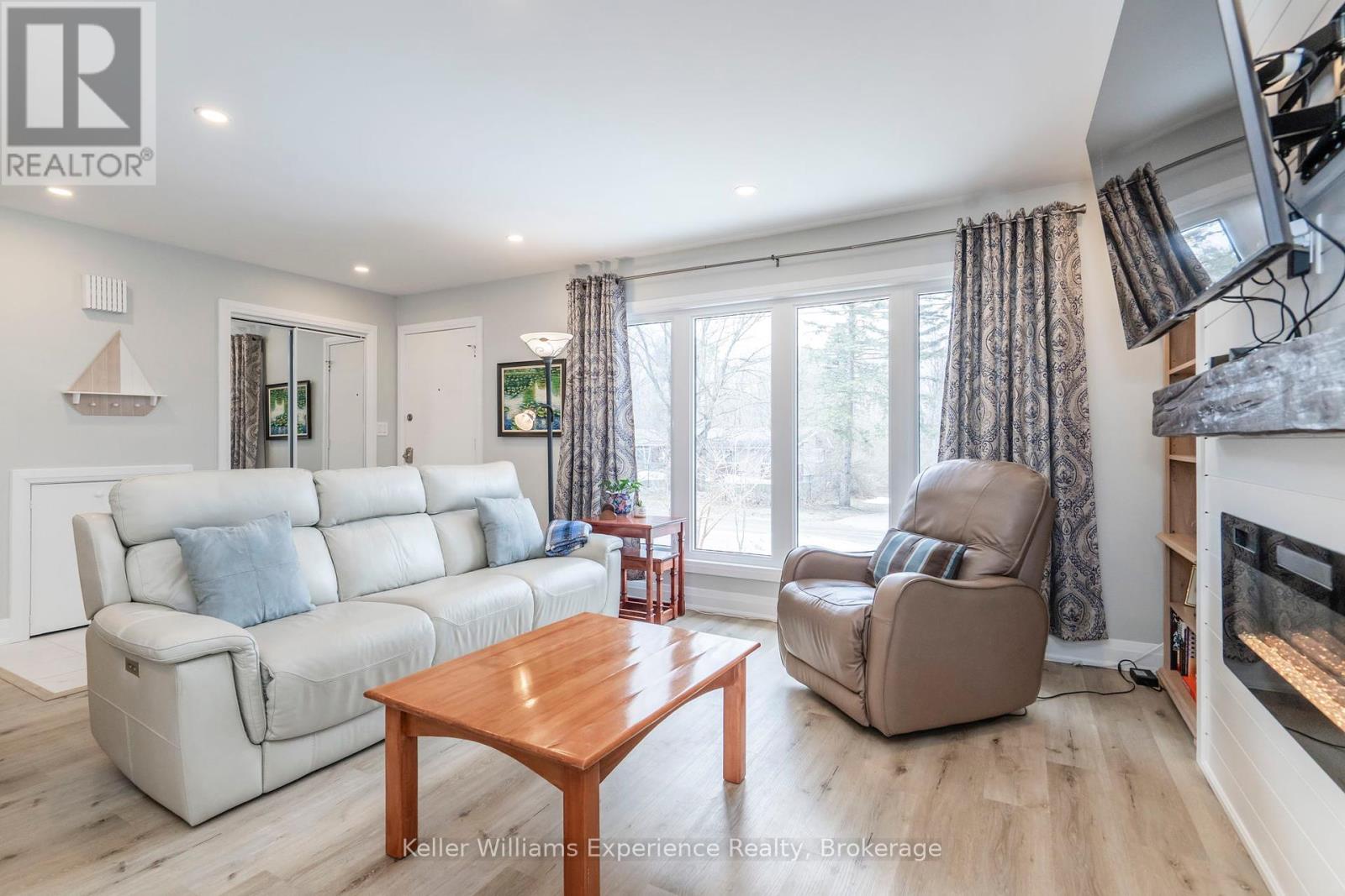 857 Victoria Street, Midland, Ontario  L4R 1B7 - Photo 16 - S12095331