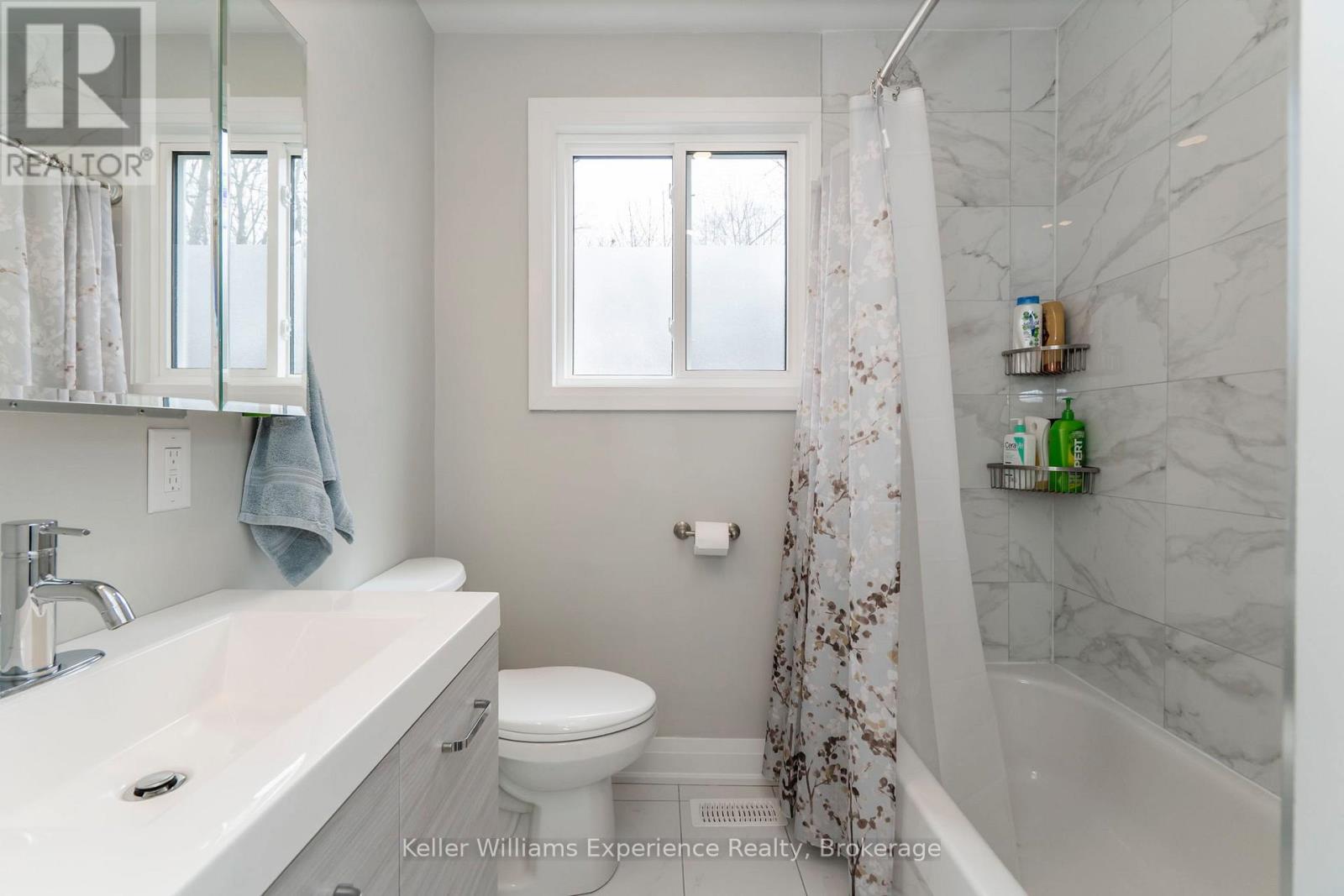 857 Victoria Street, Midland, Ontario  L4R 1B7 - Photo 22 - S12095331