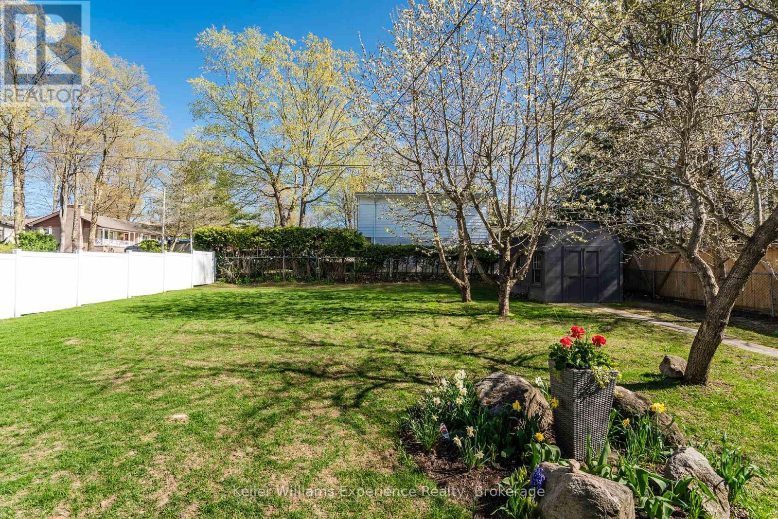 857 Victoria Street, Midland, Ontario  L4R 1B7 - Photo 39 - S12095331