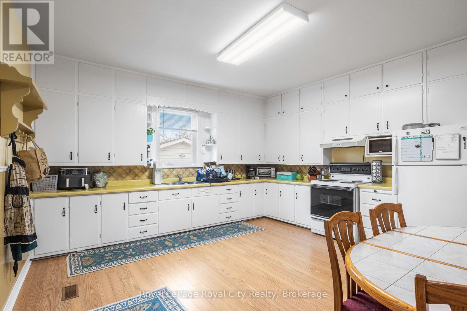 20 Crimea Street, Guelph, Ontario  N1H 2Y6 - Photo 7 - X12095162