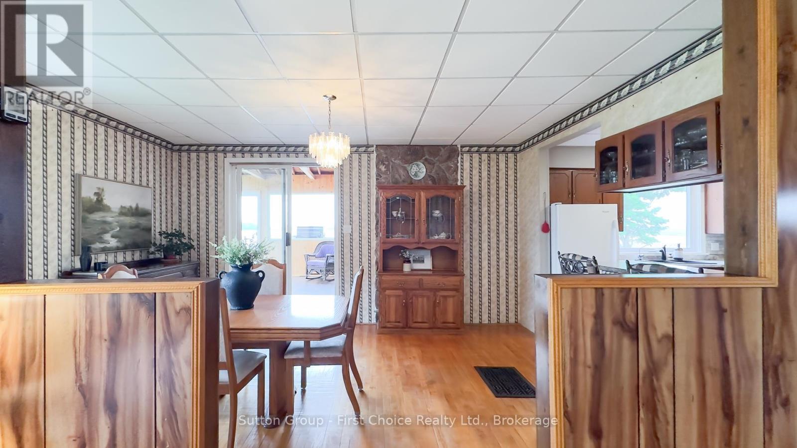 42403 Bridge Road, Huron East, Ontario  N0K 1W0 - Photo 13 - X12095170