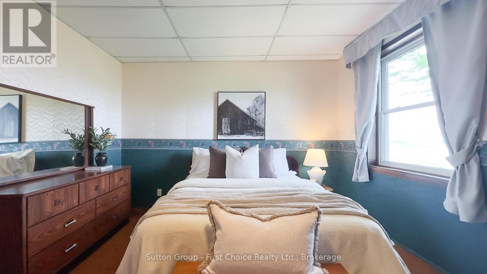 42403 Bridge Road, Huron East, Ontario  N0K 1W0 - Photo 34 - X12095170