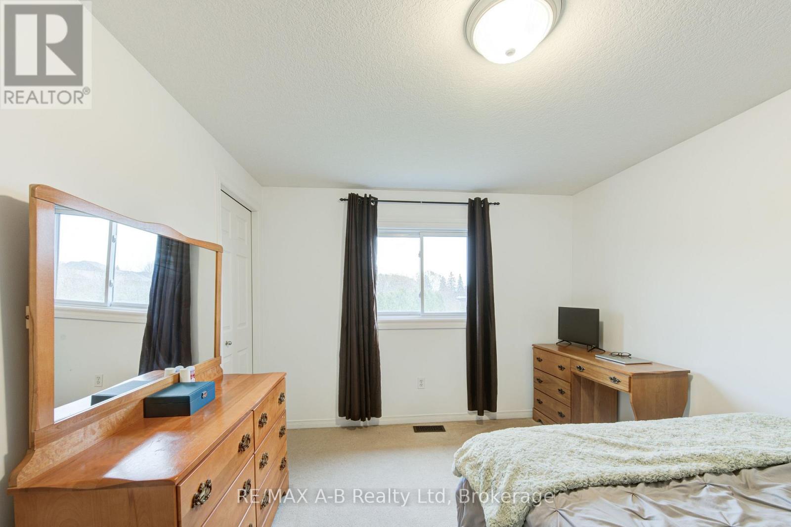 171 Wettlaufer Street, East Zorra-Tavistock, Ontario  N0B 2R0 - Photo 27 - X12095244