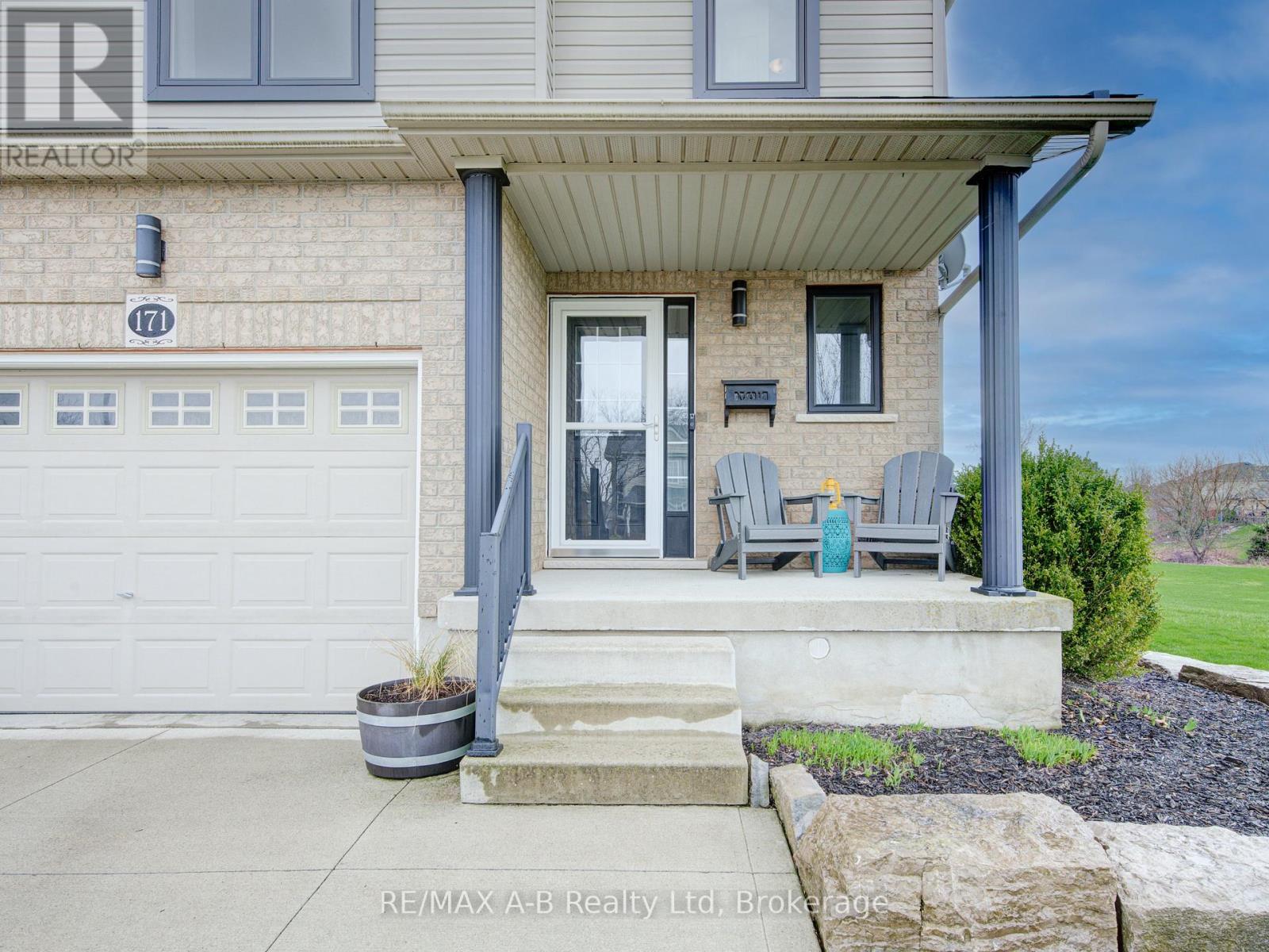 171 Wettlaufer Street, East Zorra-Tavistock, Ontario  N0B 2R0 - Photo 3 - X12095244