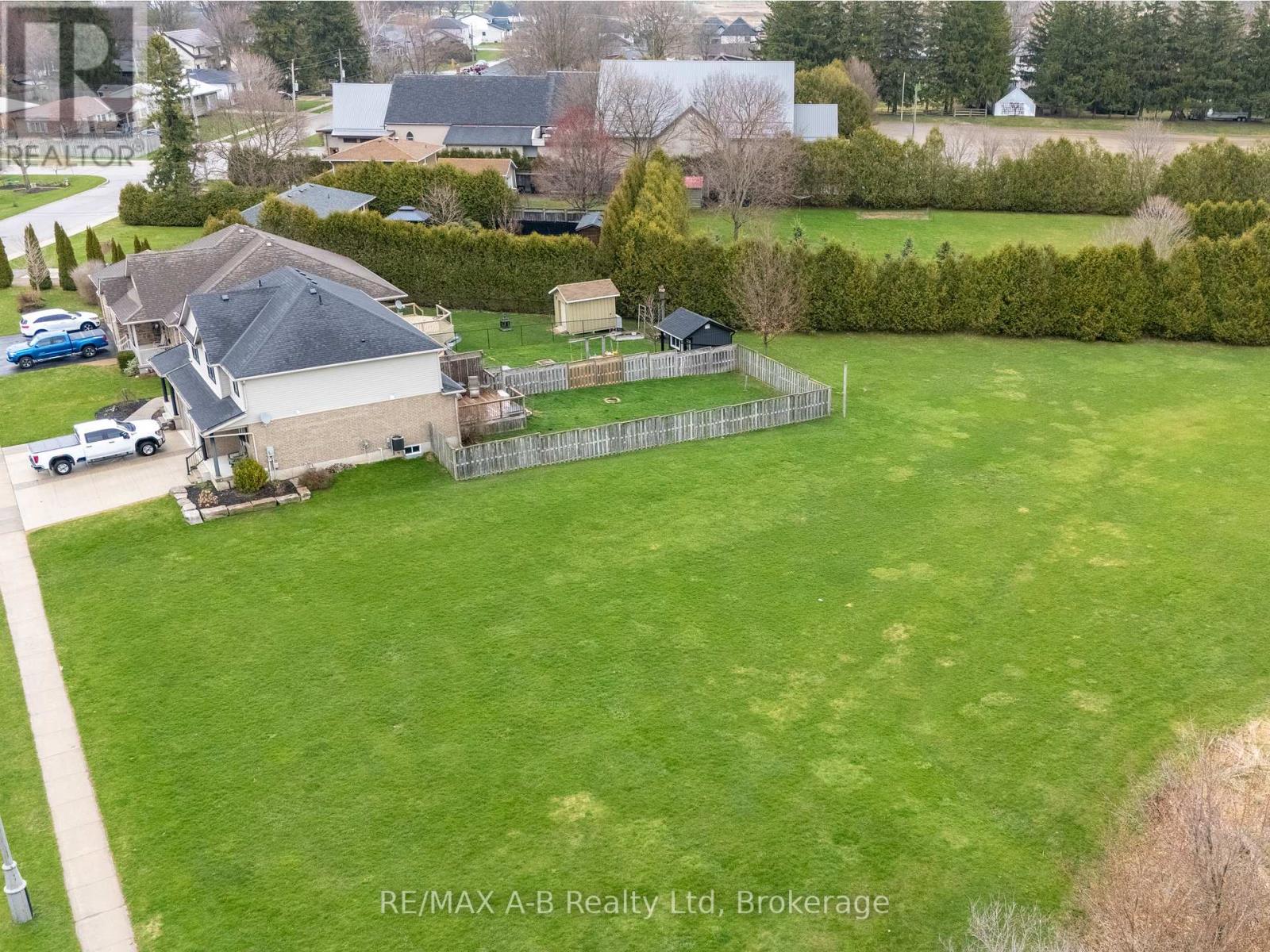 171 Wettlaufer Street, East Zorra-Tavistock, Ontario  N0B 2R0 - Photo 42 - X12095244