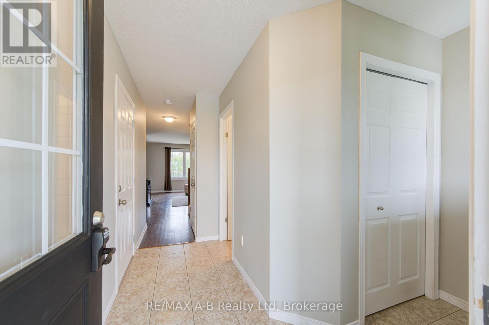 171 Wettlaufer Street, East Zorra-Tavistock, Ontario  N0B 2R0 - Photo 5 - X12095244