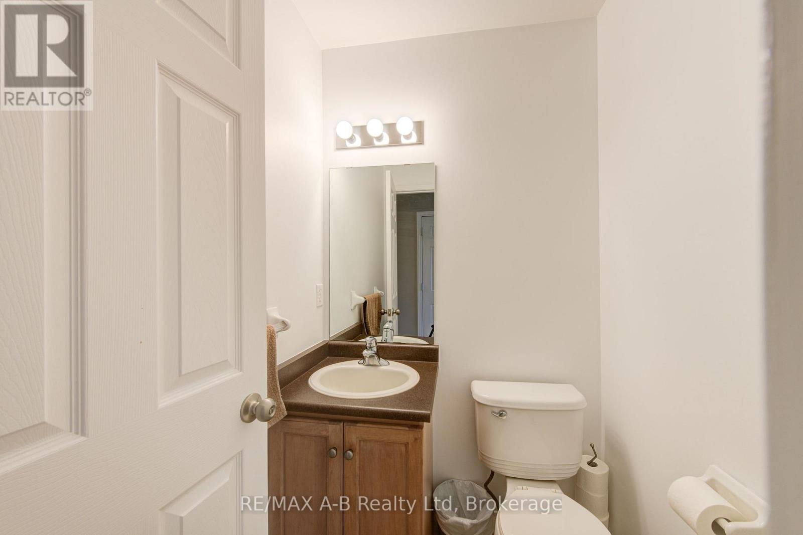 171 Wettlaufer Street, East Zorra-Tavistock, Ontario  N0B 2R0 - Photo 6 - X12095244