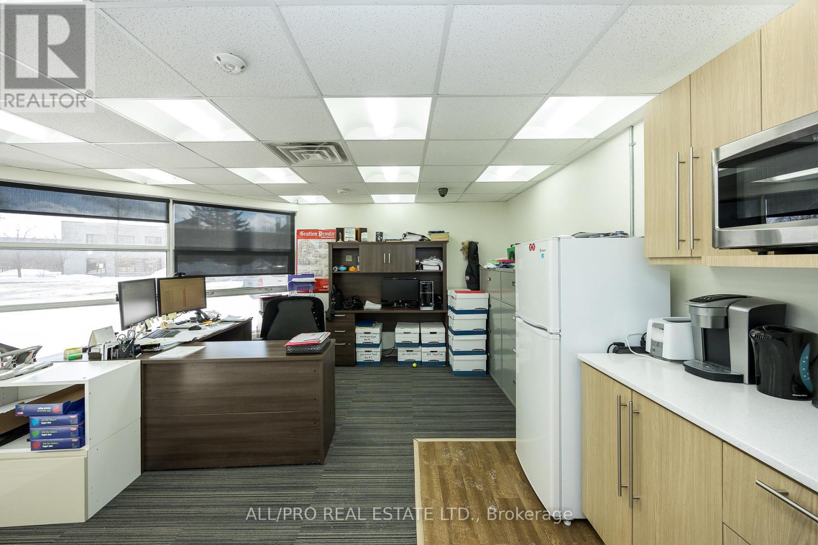 Unit 1 - 1011 Thomas Spratt Place, Ottawa, Ontario  K1G 5L5 - Photo 6 - X12095216