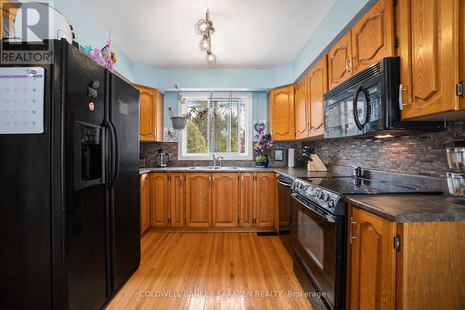 23 Ida Street S, Arnprior, Ontario  K7S 3A3 - Photo 8 - X12095302